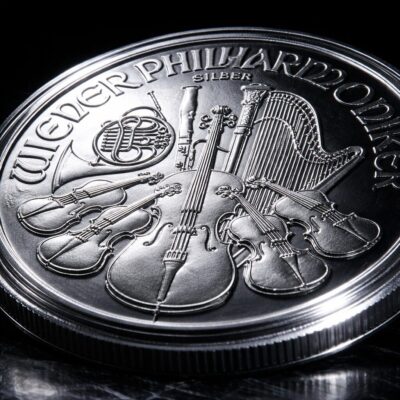 Makro detalu instrumentów na monecie Wiedeński Filharmonik 1 oz srebro Ag 999